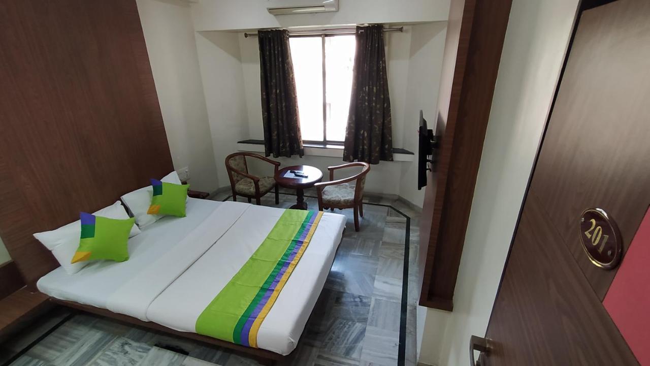 City Palace Hotel होटल सिटी पैलेस Nashik Exterior foto