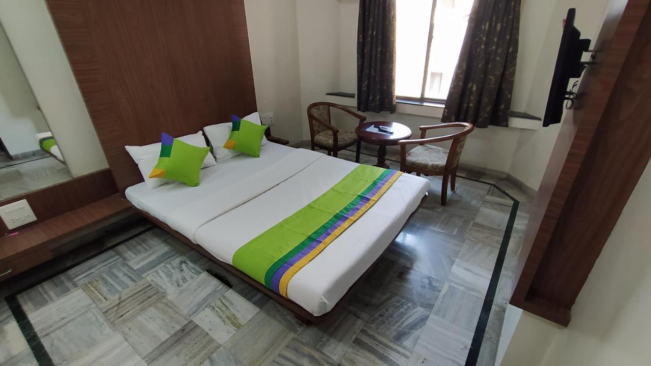 City Palace Hotel होटल सिटी पैलेस Nashik Exterior foto